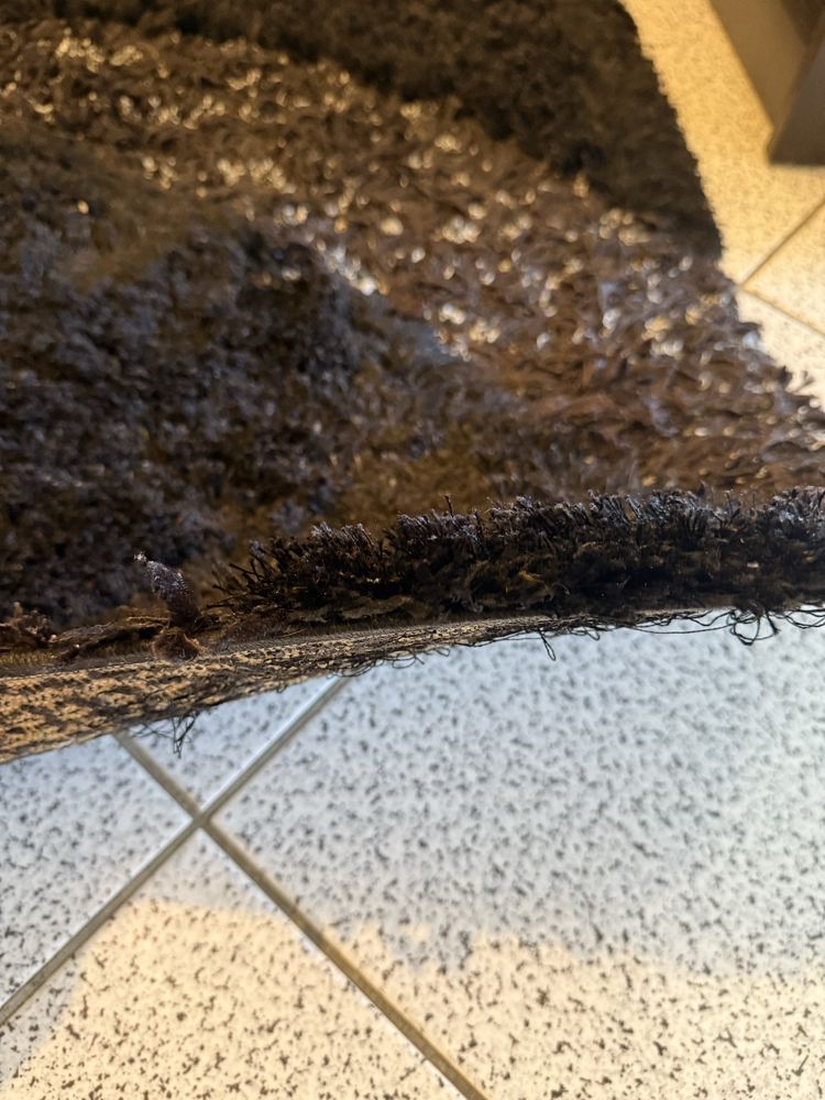 Tapete preto novo