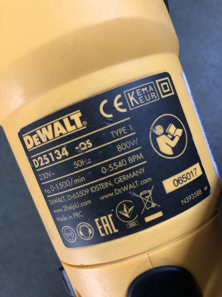 Мережевий перфоратор Dewalt D 25134