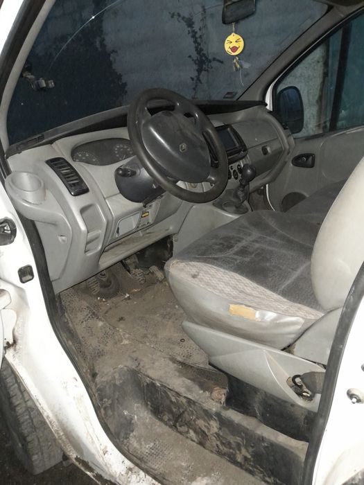 Рено трафік по запчястям