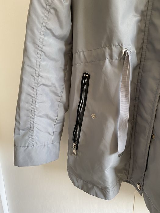 Szara kurtka damska wiatrówka/ przeciwdeszczowa ze ściągaczami
