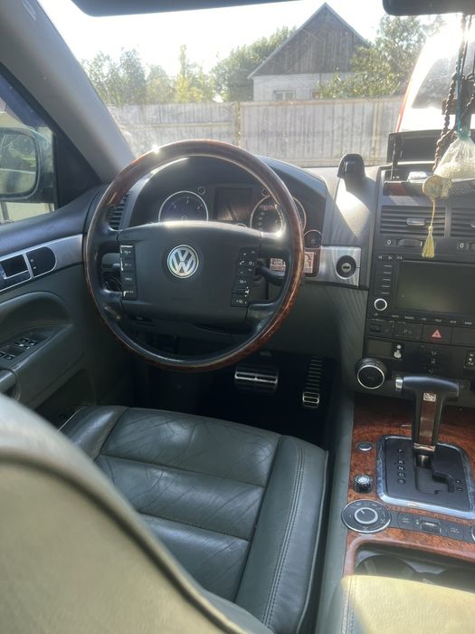 Продам Фольксваген Туарег 2003 год срочно