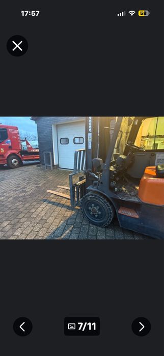 Empilhador doosan de 3 toneladas