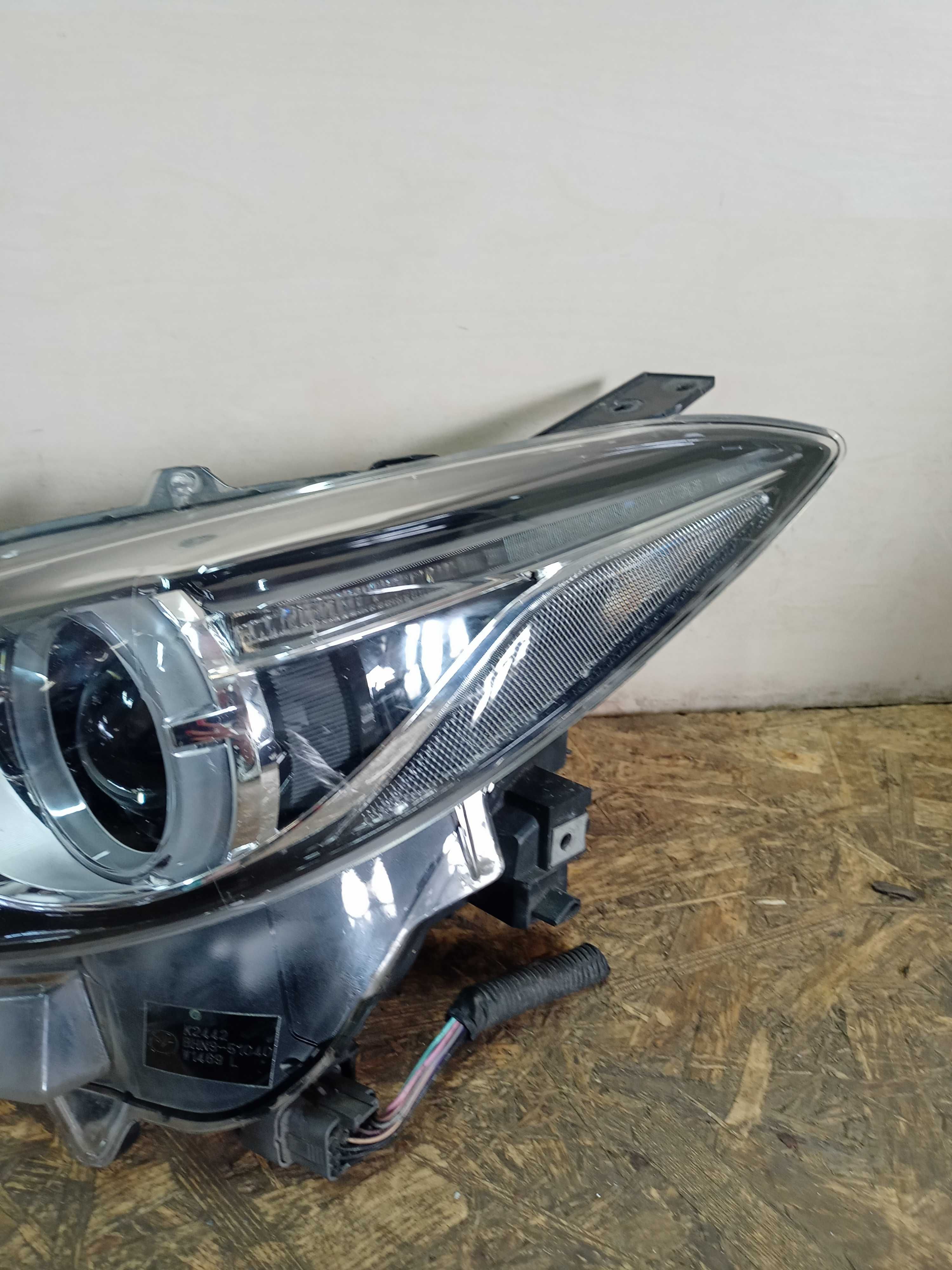 Mazda 3 III BM lampa xenon lewa prawa przód przednie kompletne UK