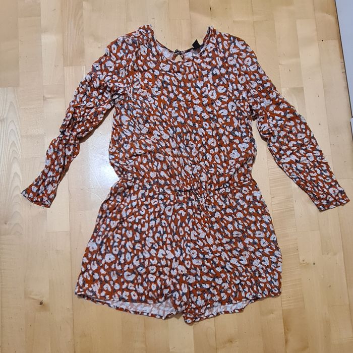 Elegancki kombinezon z długim rękawem,  krótkie spodenki H&M r 36.