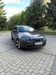 Audi A3.