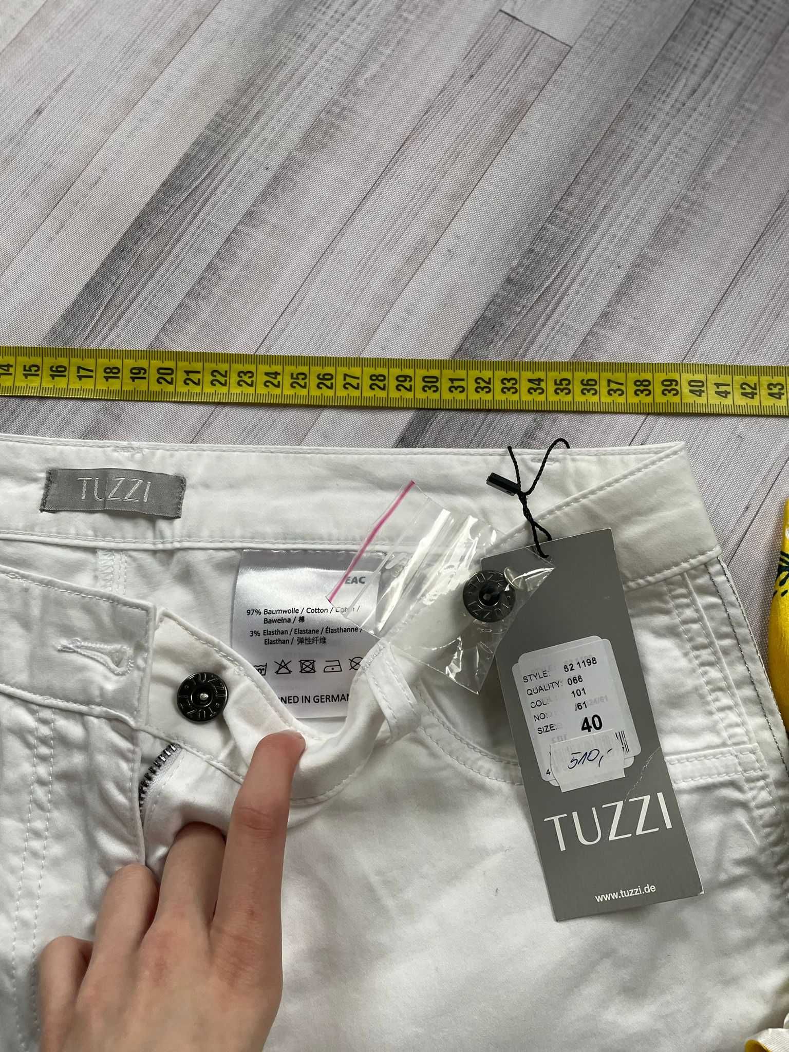 Tuzzi spodnie rurki białe eleganckie bawełniane 97% bawełna na lato