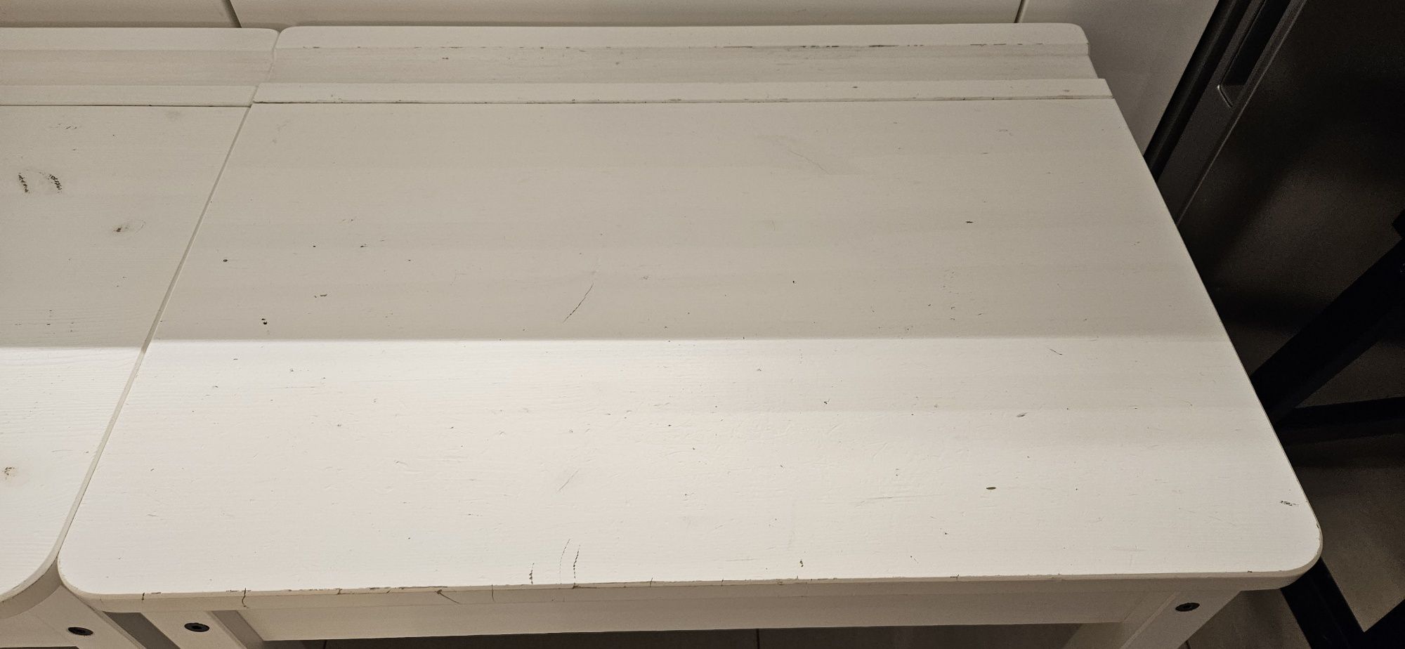 Biurko Ikea - 2 sztuki - Sundvik krzesełko Sundvik i Kritter - komple