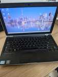 Laptop Dell Intel i5 podświetlana klawiatura bogaty komplet