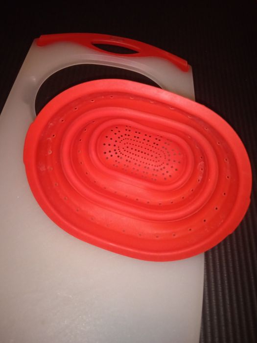 Обробна дошка-сито Dexas Over the Sink з ручкою.