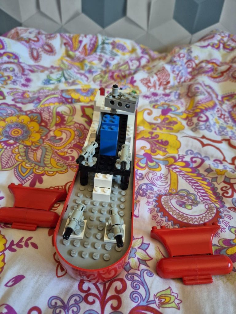 Stary LEGO 316 statek fire fighter