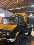 Unimog 404 gasolina com muito matetial reposição