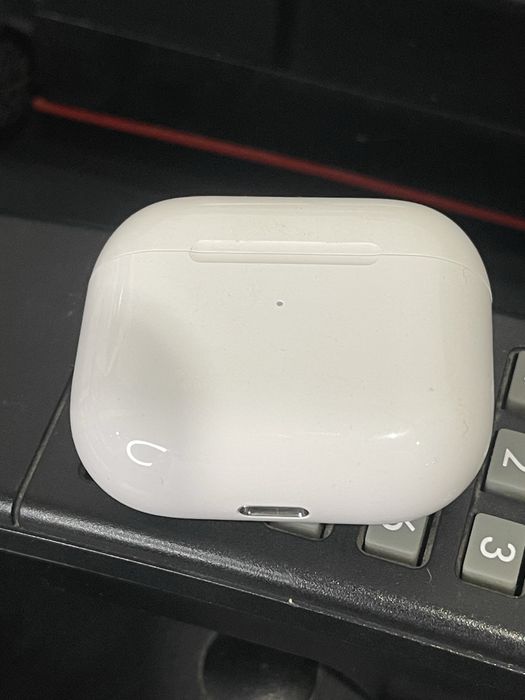 Продам Кейс AirPods 3 оригінал АирПодс три