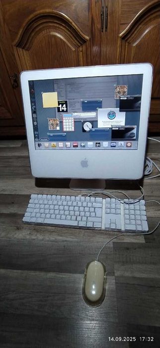 Komputer stacjonarny iMac Apple Mac klawiatura myszka Mac