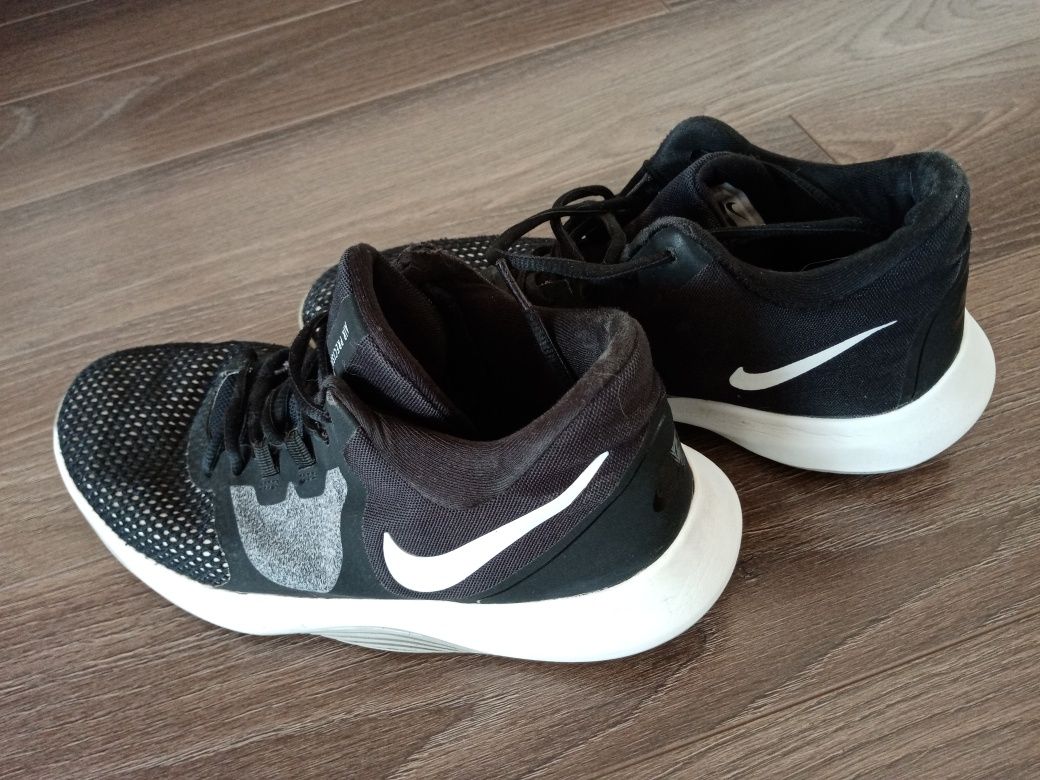 Buty Nike Precision II