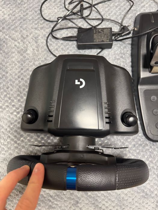 Руль Logitech g923
