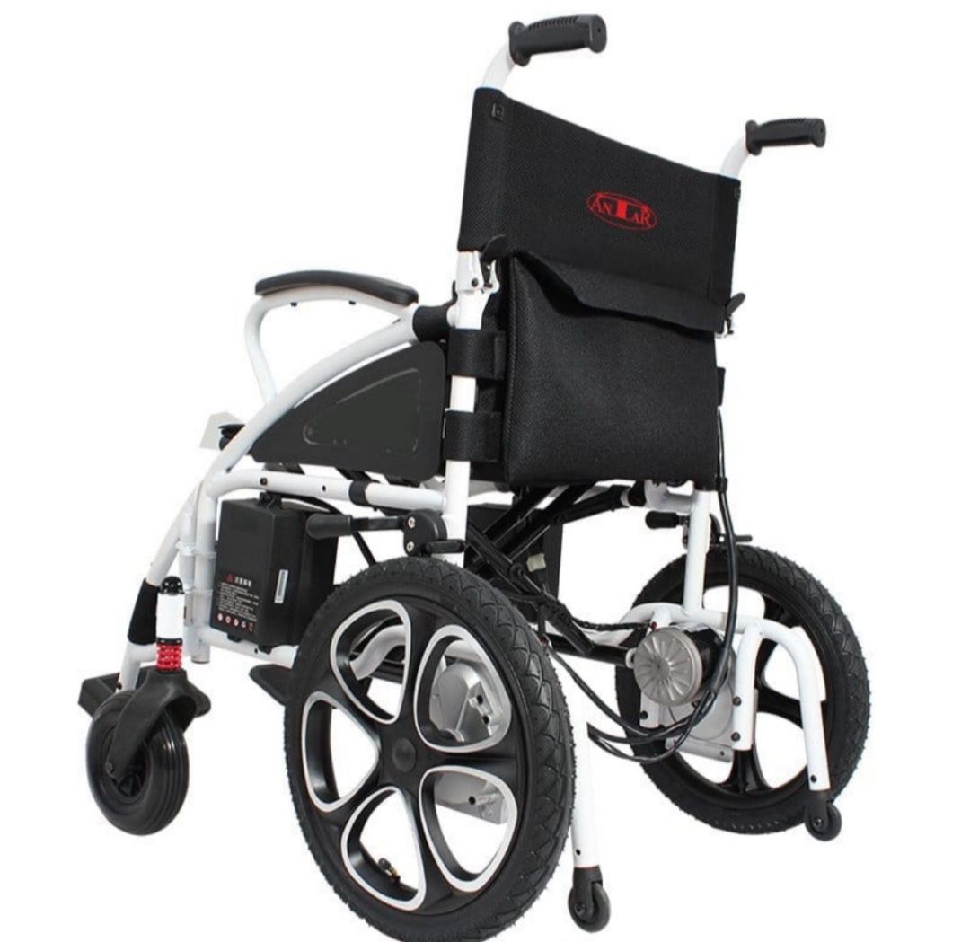 Wózek inwalidzki elektryczny antar AT52304 w kartonie
