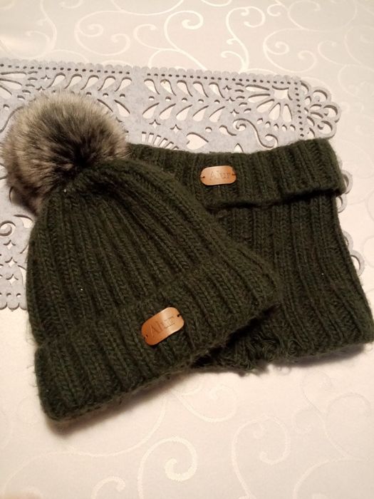 Komplet czapka + komin