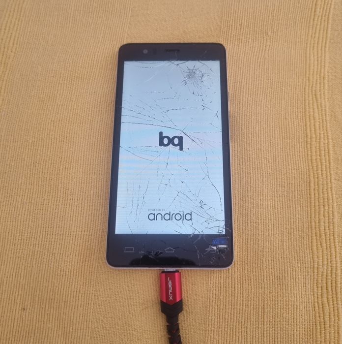 BQ Aquaris E5 para peças ou para quem kizer arranjar