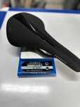 Selim carbono fisik antares R1 carbon