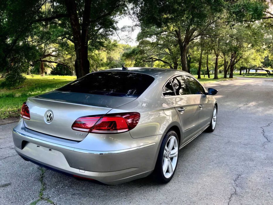 Volkswagen CC      2013
