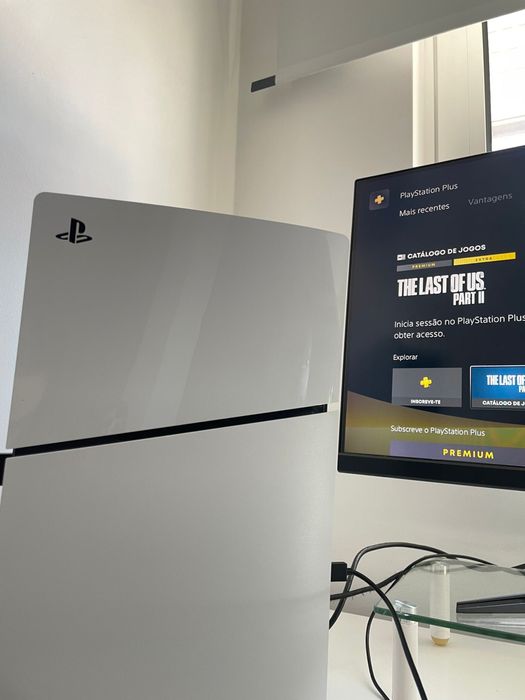 Playstation 5 com caixa, garantia e pouco uso