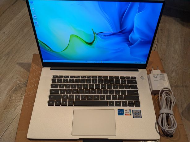 Распродажа. Новый Ноутбук HUAWEI MateBook D15, Intel Core i5-10210U до