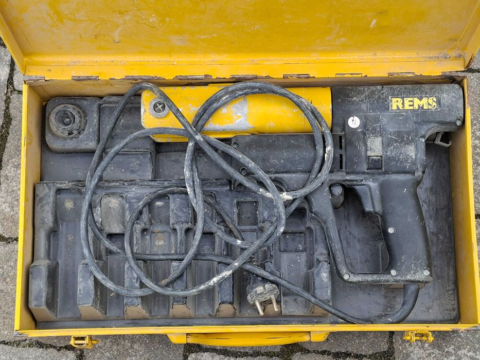 Zaciskarka elektryczna Rems