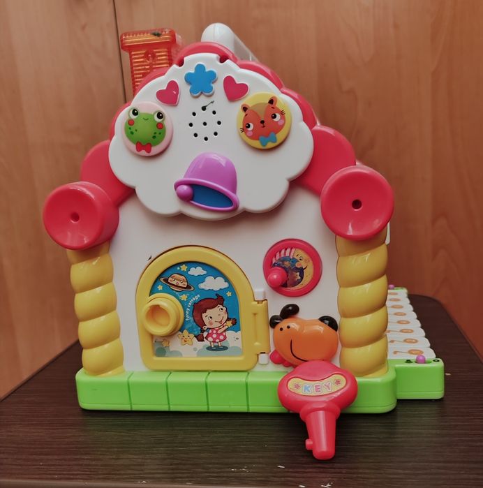 Дитячий розвиваючий, музичний будиночок сортер.