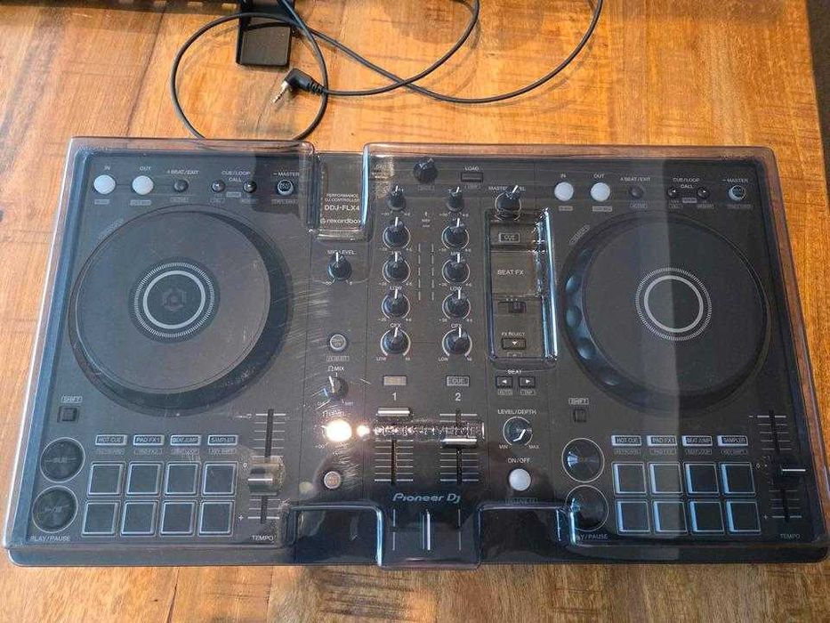 Mikser Pioneer DDJ-FLX4 Plus słuchawki