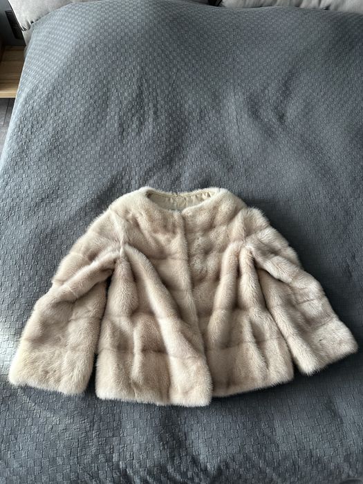 Продам полушубок из меха норки