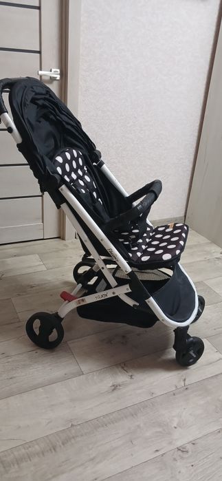 Прогулянковий візок Joy elegance