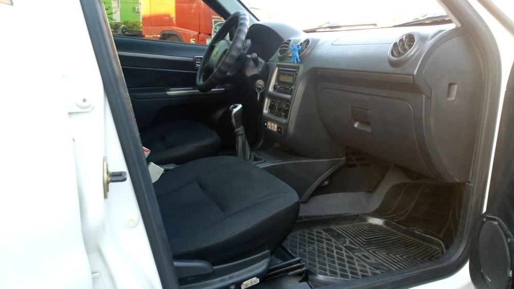 Продаю geely ck2