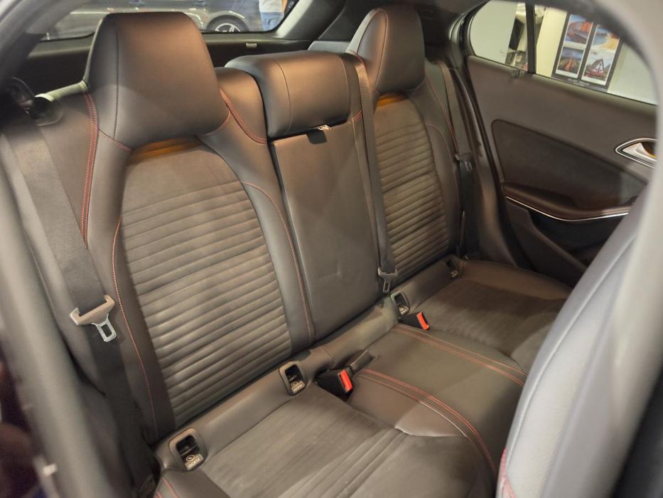 Mercedes-Benz GLA 180 (CDI) d 7G-DCT AMG Line