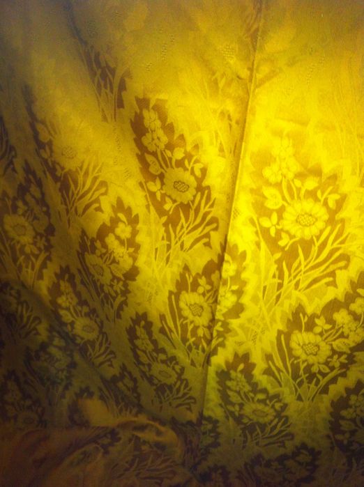 Портьерная ткань  плотный шелк , два вида.