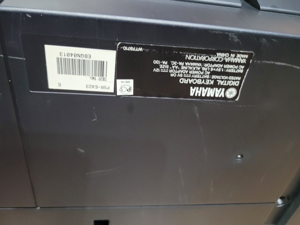 Yamaha par e423 keyboard