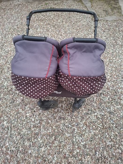 Wózek bliźniaczy rok po roku