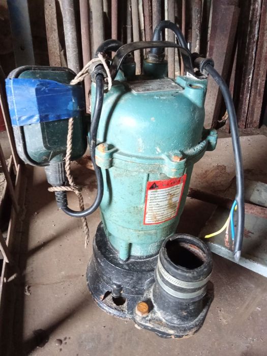 Фекальний насос для вигрібних ям