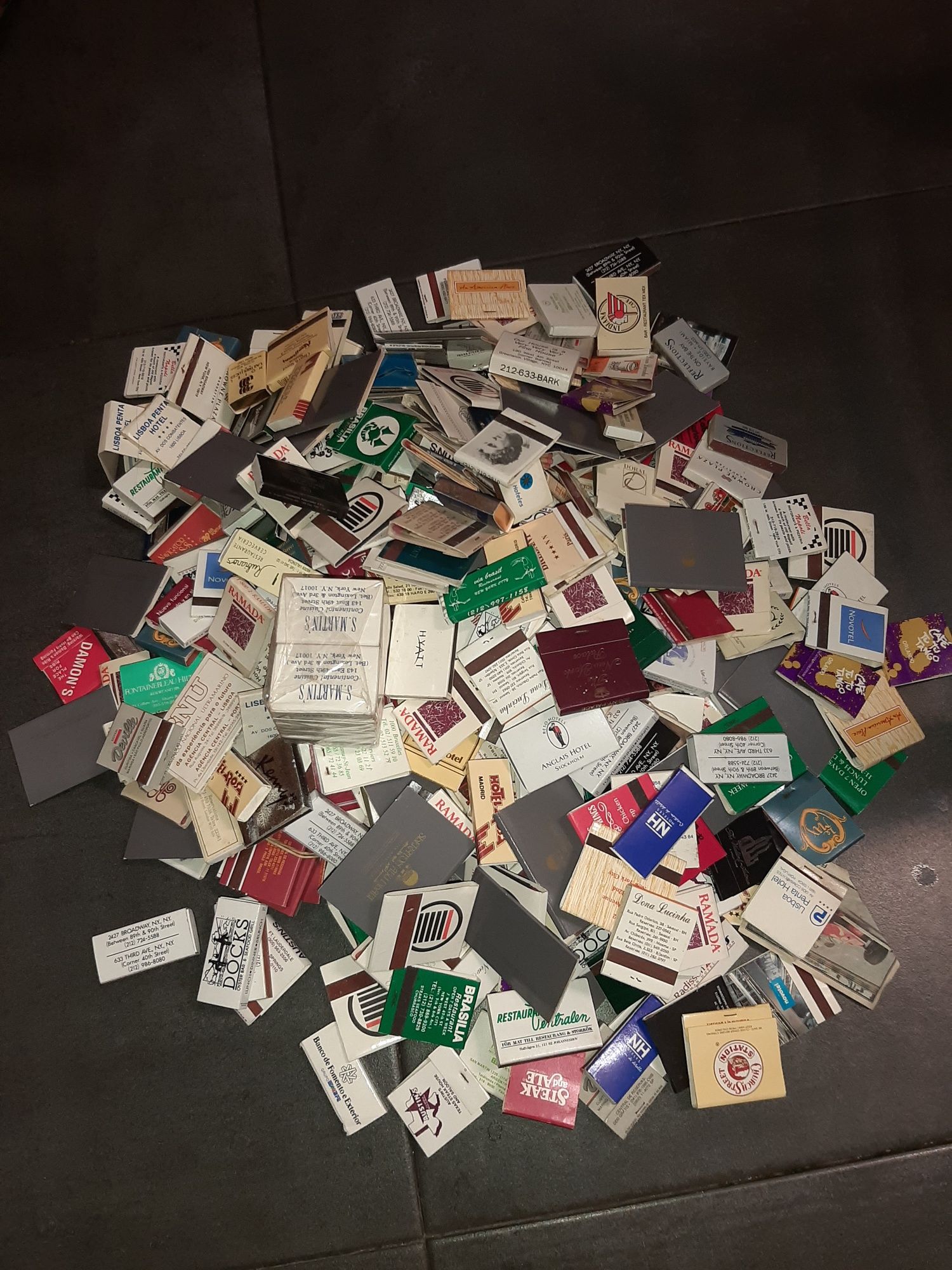 Mais de 1000 Carteiras e Caixas de Fósforos