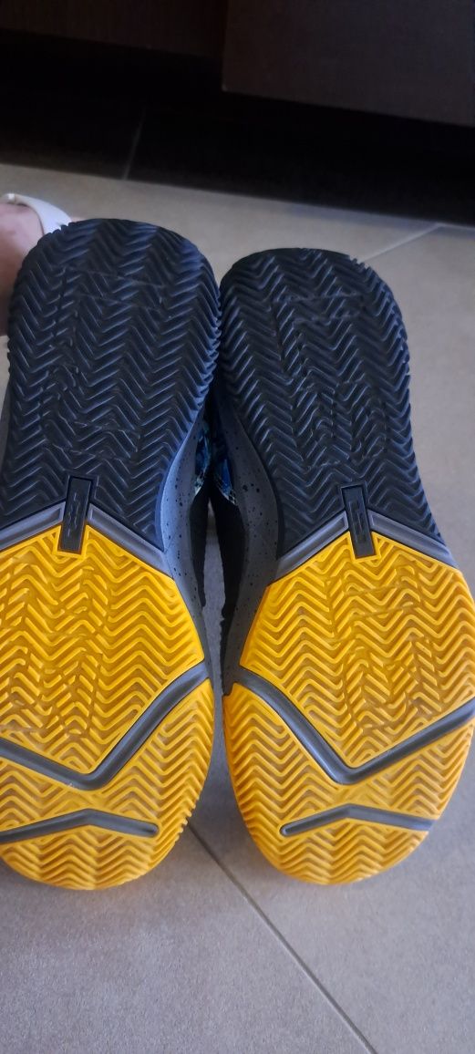 Buty do koszykówki Nike LeBron