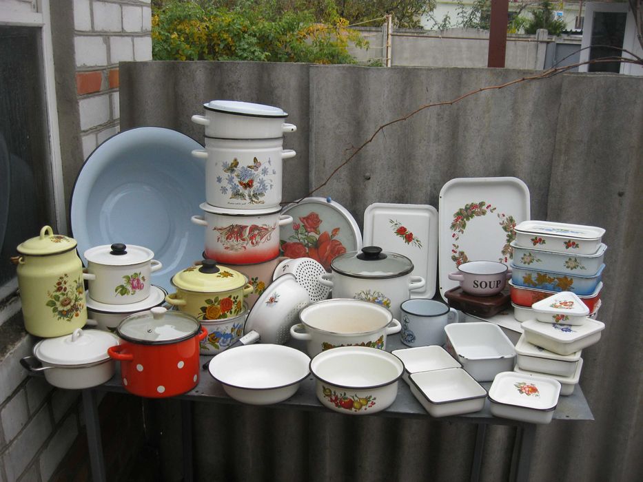 Продам кастрюли эмаль СССР
