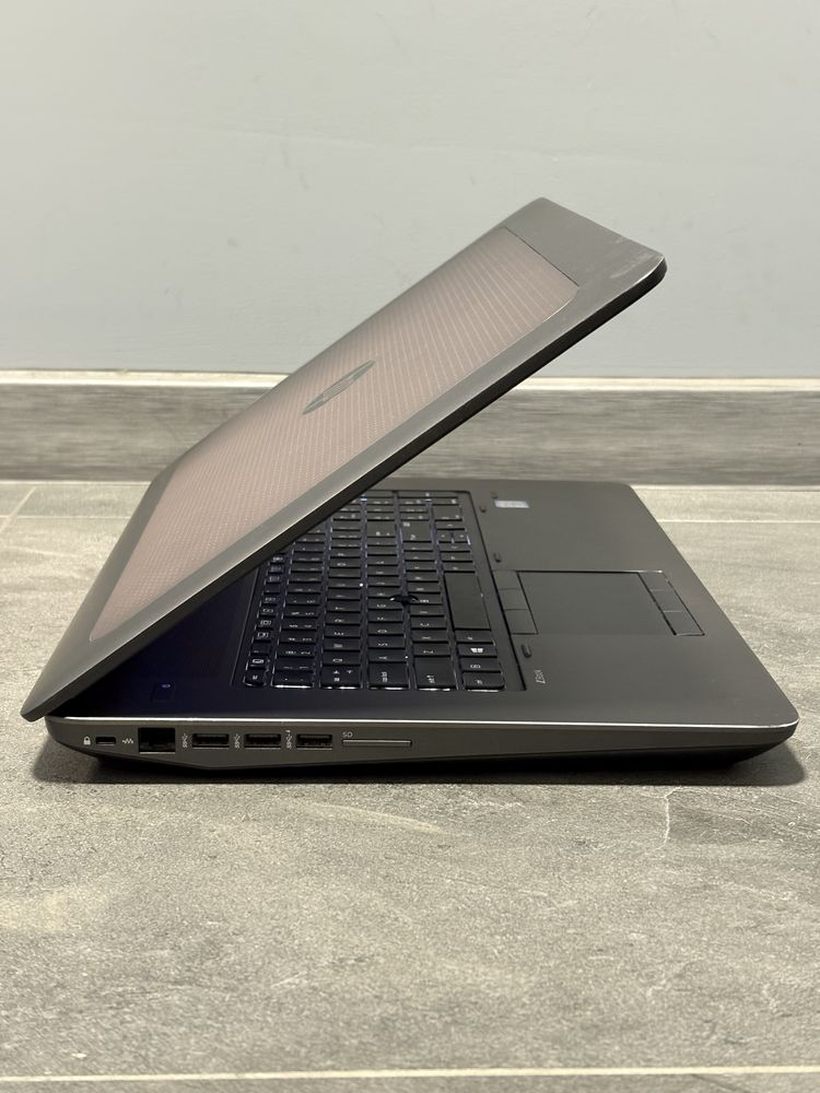 HP ZBook 17 G3 | i5-6440HQ | 16GB RAM | NVIDIA M1000M 2GB