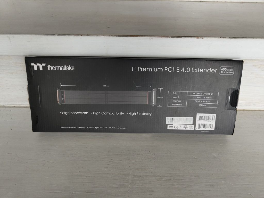 Thermaltake Riser TT Premium PCI-E 4.0 600mm