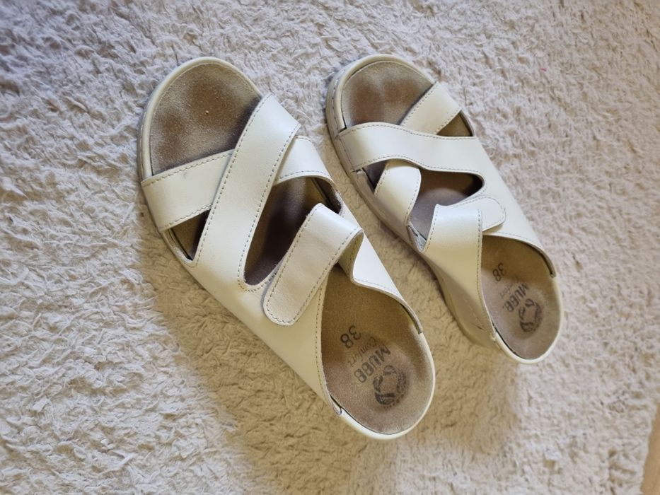 Ортопедичне взуття/ сандалі/ шльопанці жіночі