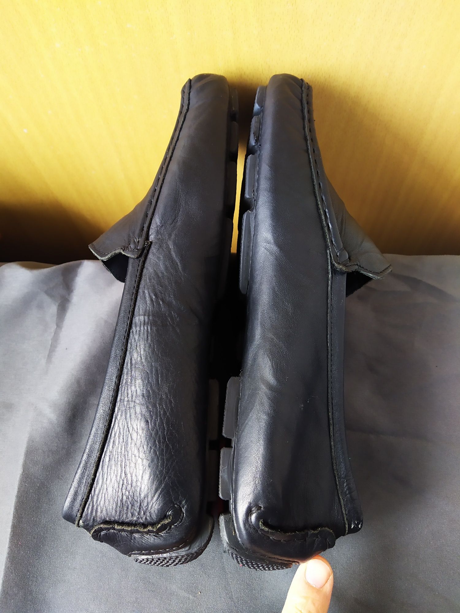 Оригинальные лоферы макасины от Prada р.40
