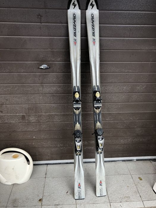 Продам Лыжи