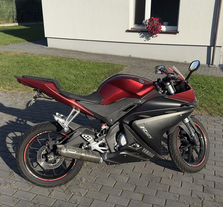 Yamaha Yzf r125       (Yzf r125 r6 r1 ścigacz) A1