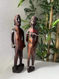 Estatuetas de madeira africana