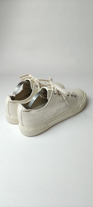 Buty sneakersy trampki damskie Gant Nautilana rozmiar 40 i 41 białe