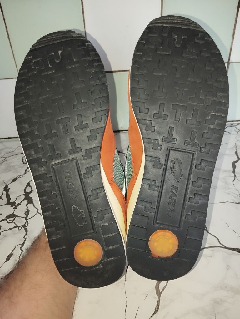 Кросівки Karhu р.43 шкіряні сучасні чоловічі