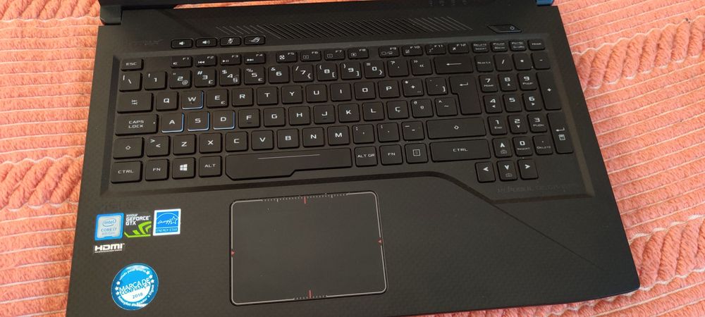// ImperdíveL// Portátil ASUS ROG STRIX 15